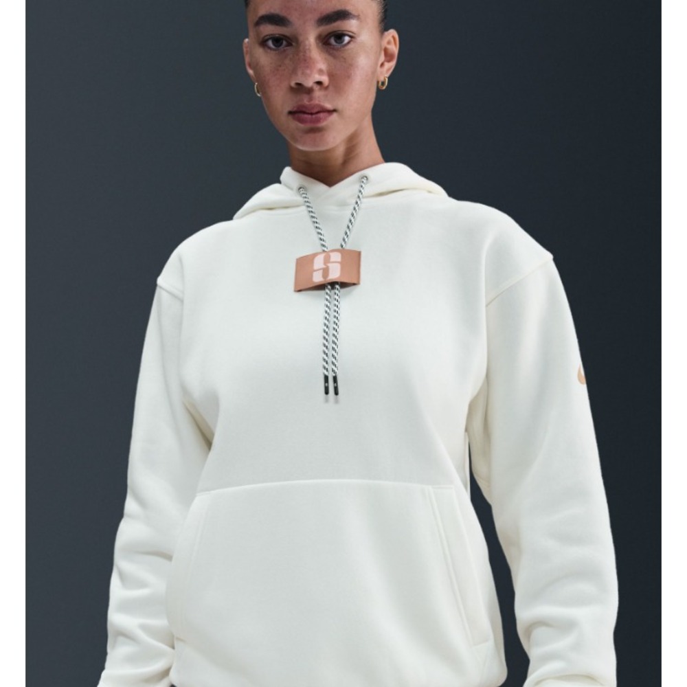 NWT Nike Sabrina Ionescu Signature Basketball Hoodie Womens L WNBA FJ4449-133